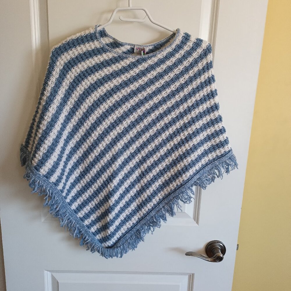 Girls Sprinkles Knitted Poncho Size Medium